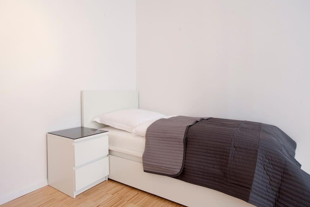 Exclusive 2-Room Souterrain Apartment Nürnberg Eksteriør billede
