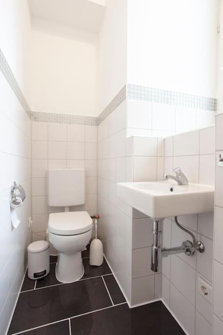 Exclusive 2-Room Souterrain Apartment Nürnberg Eksteriør billede